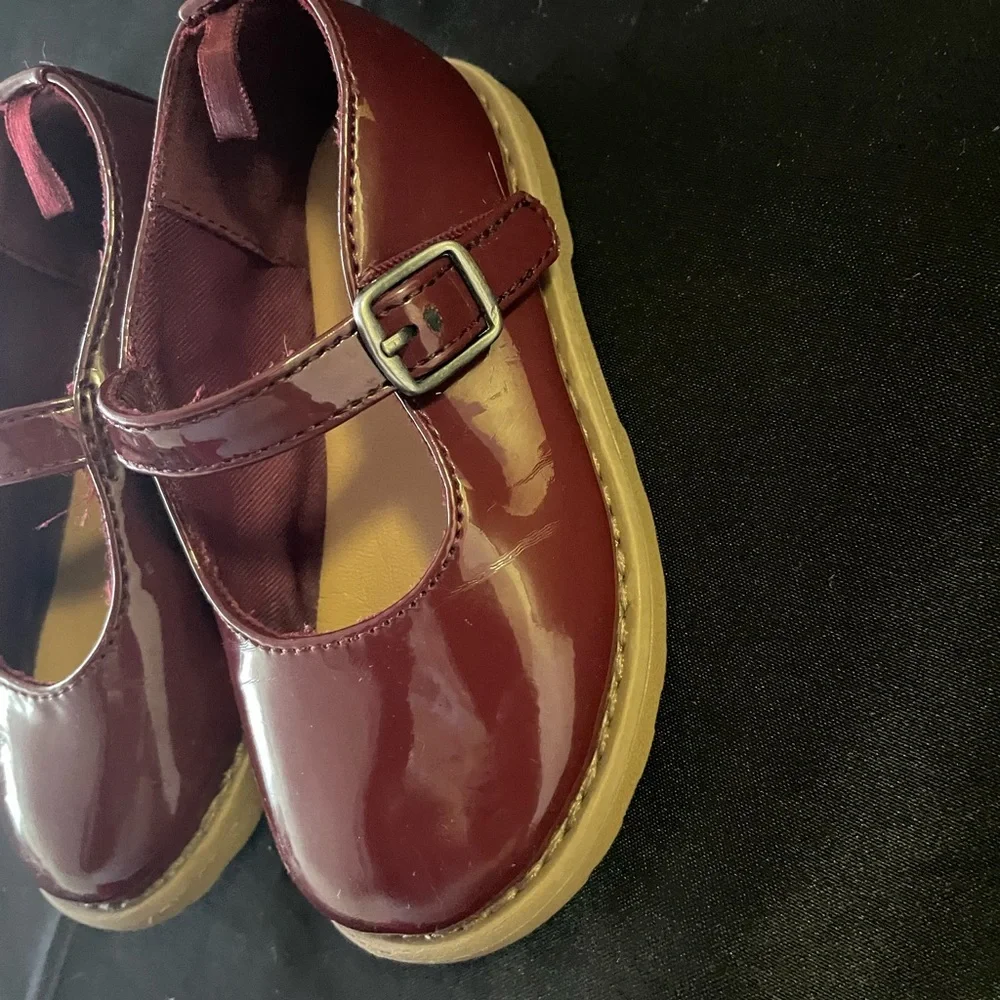 Old Navy Little Girl Patent Leather Mary Jane Burgundy Shoes Size‎ 7 Kids